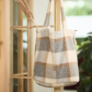 Luiertas teddy stof met geruit patroon en schouderhengsels