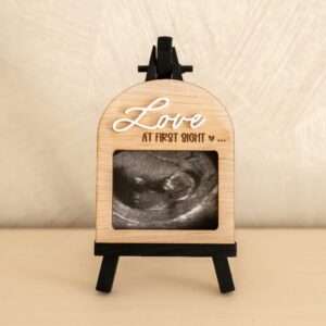 Fotolijst hout met echo-afbeelding en tekst Love at first sight